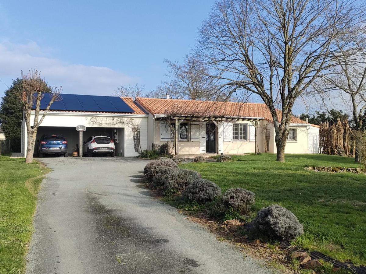 Jolies Chambres Familiales A 10 Minutes Du Puy Du Fou Les Herbiers Exterior foto